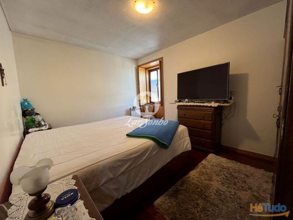 Moradia T4 c/ comércio inserida em terreno c/ 1479m2 em Amorim, Póvoa de Varzim! Moradia T4 c/ comércio inserida em terreno c/ 1479m2 em Amorim, Póvoa de Varzim!