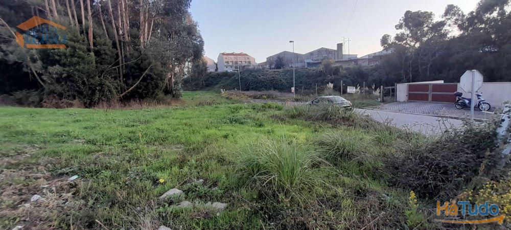 Terreno para moradia individual com 224m2 junto á rotunda do Alto de Valongo Terreno para moradia individual com 224m2 junto á rotunda do Alto de Valongo