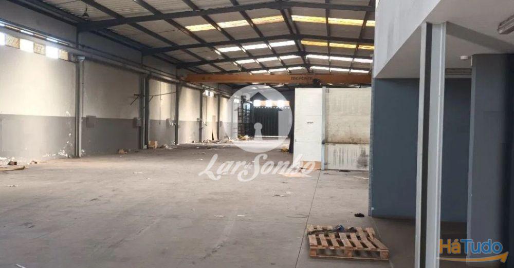 Armazém como novo com 1.175m2 em Vilar Armazém como novo com 1.175m2 em Vilar