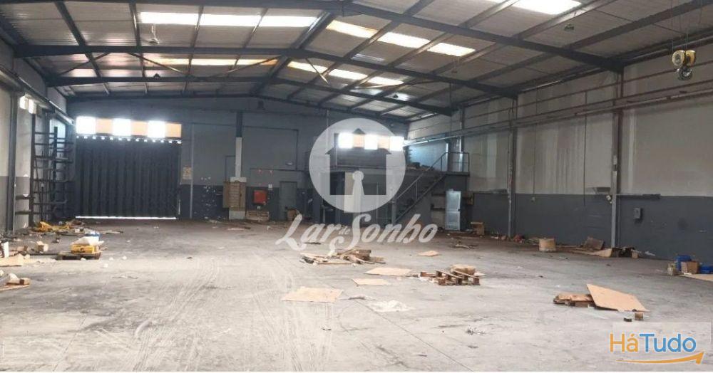Armazém como novo com 1.175m2 em Vilar Armazém como novo com 1.175m2 em Vilar