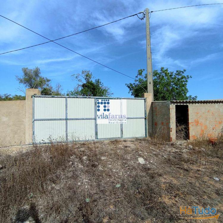 Terreno rústico de2.560m2 murado e portão Terreno rústico de2.560m2 murado e portão