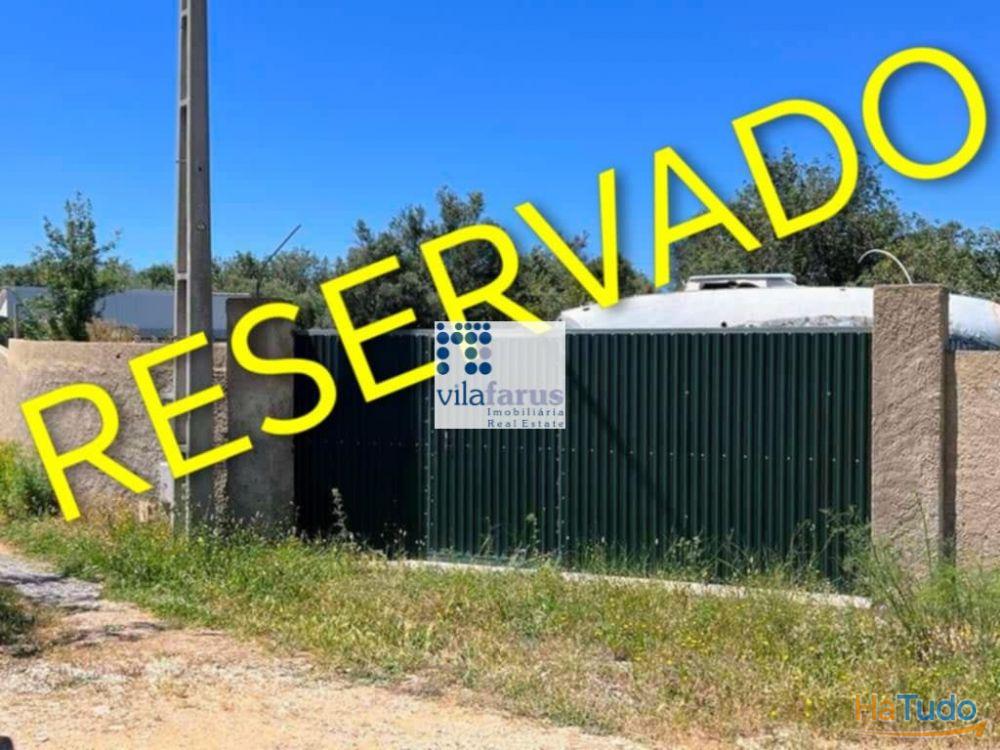 Terreno rústico de2.560m2 murado e portão Terreno rústico de2.560m2 murado e portão