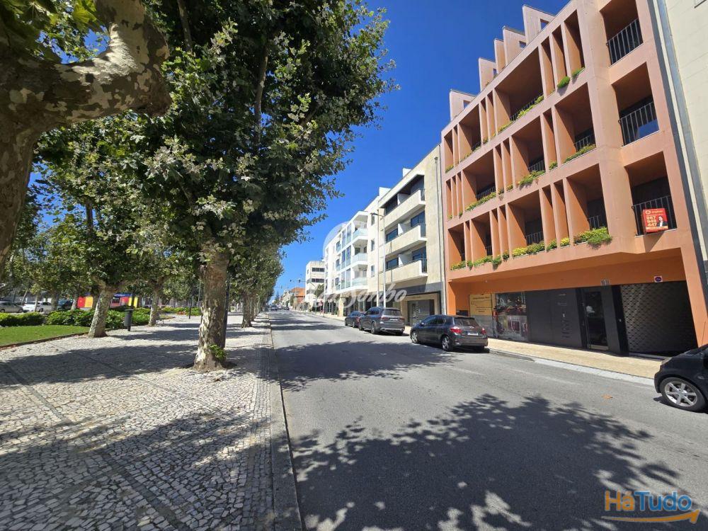 Loja NOVA no centro de Vila do Conde com 2 andares e 750m2 Loja NOVA no centro de Vila do Conde com 2 andares e 750m2