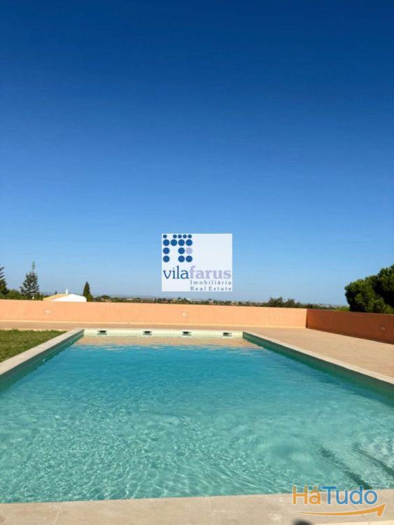 T1+1 em codomínio fechado com piscina e jardins T1+1 em codomínio fechado com piscina e jardins