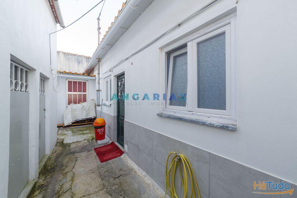 ANG966 - Moradia trrea T3 para Venda em Calvaria de Cima, Porto de Ms.