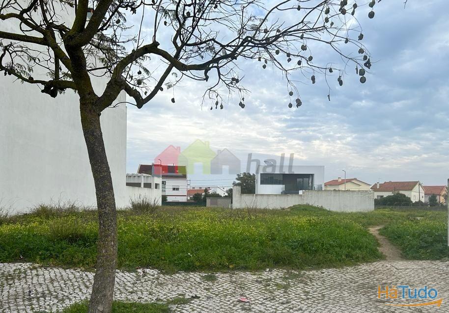 Terreno Urbano ? Santo Antnio da Charneca - Barreiro