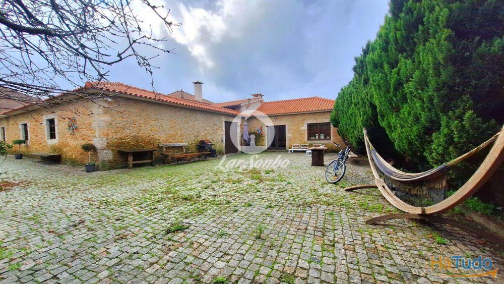 Moradia T4 individual c/ nova, com piscina interior em Balazar, Póvoa de Varzim Moradia T4 individual c/ nova, com piscina interior em Balazar, Póvoa de Varzim