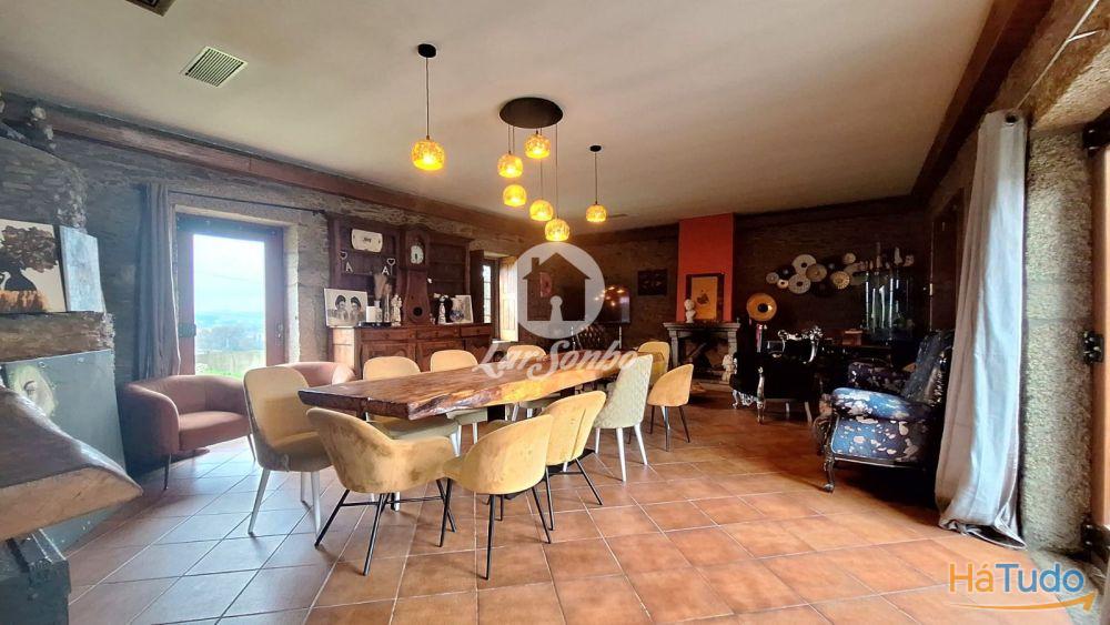 Moradia T4 individual c/ nova, com piscina interior em Balazar, Póvoa de Varzim Moradia T4 individual c/ nova, com piscina interior em Balazar, Póvoa de Varzim