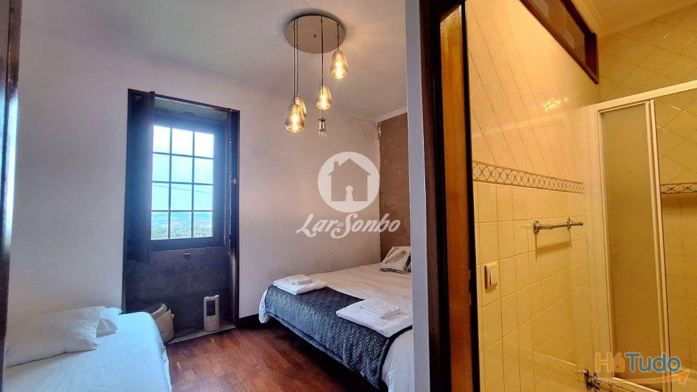 Moradia T4 individual c/ nova, com piscina interior em Balazar, Póvoa de Varzim Moradia T4 individual c/ nova, com piscina interior em Balazar, Póvoa de Varzim