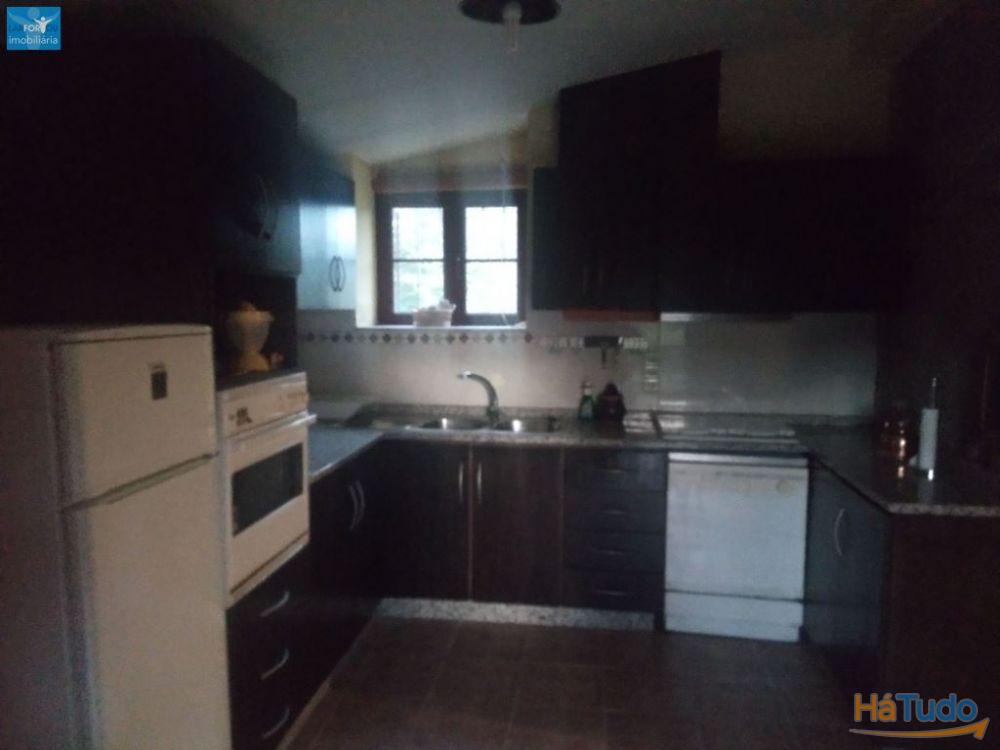 Moradia individual, para venda, Póvoa de Lanhoso - Fonte Arcada e Oliveira Moradia individual, para venda, Póvoa de Lanhoso - Fonte Arcada e Oliveira