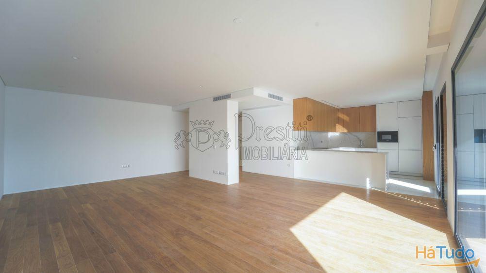 Apartamentos Novos 3 quartos, para venda na Cidade de Guimares