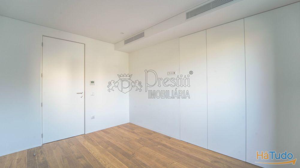 Apartamentos Novos 3 quartos, para venda na Cidade de Guimares