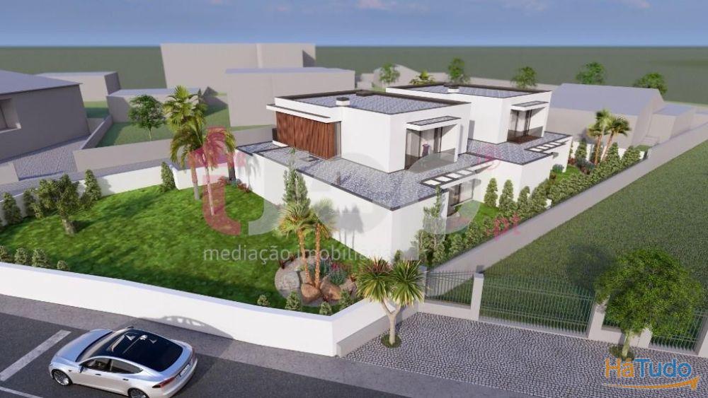 MORADIAS T3+1 EM CONSTRUO - RORIZ