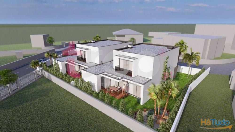 MORADIAS T3+1 EM CONSTRUO - RORIZ