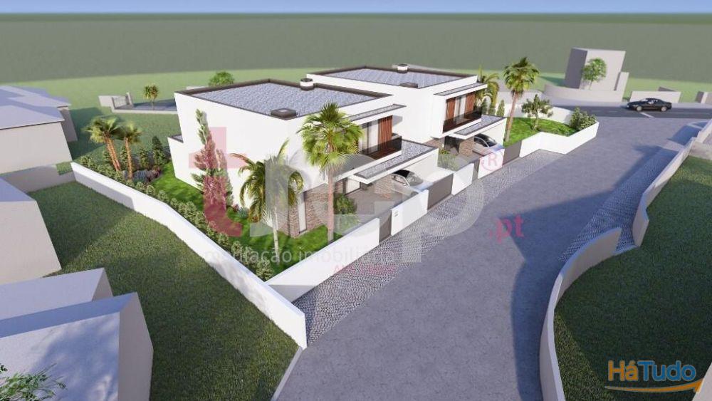 MORADIAS T3+1 EM CONSTRUO - RORIZ