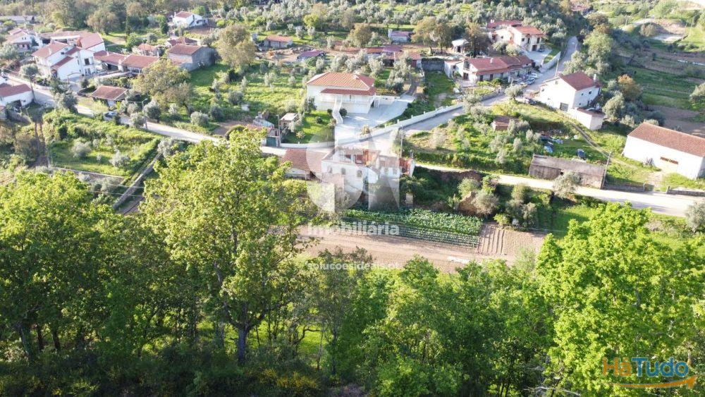 Moradia para Restaurar Moradia para Restaurar