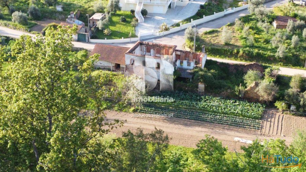 Moradia para Restaurar Moradia para Restaurar