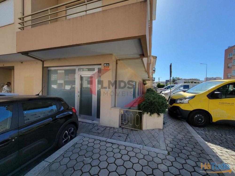 2 LOJAS COMERCIAS EM OLIVEIRA DO DOURO