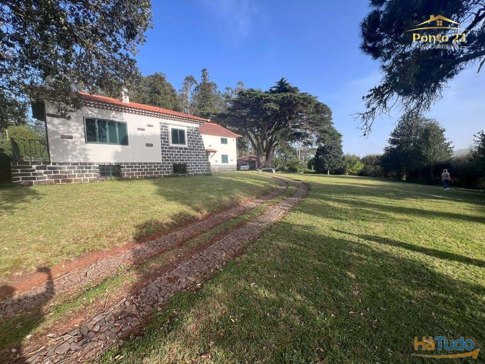Bela propriedade para venda -Santo da serra ,ilha da madeira.
