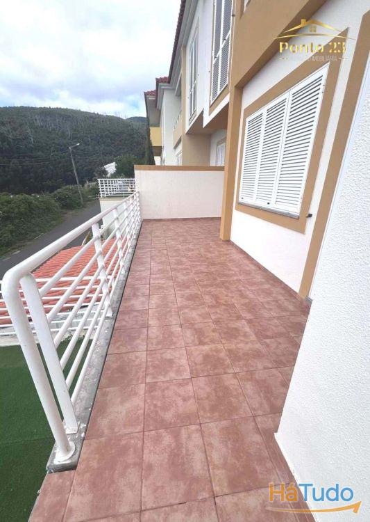 Moradia T3 com vista mar, situada em Gaula rua da palmeira, santa cruz -Ilha da Madeira