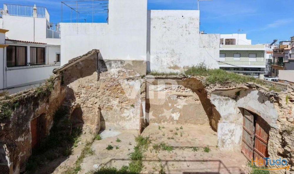 OLHO - PRDIO POR RECUPERAR - BAIXA