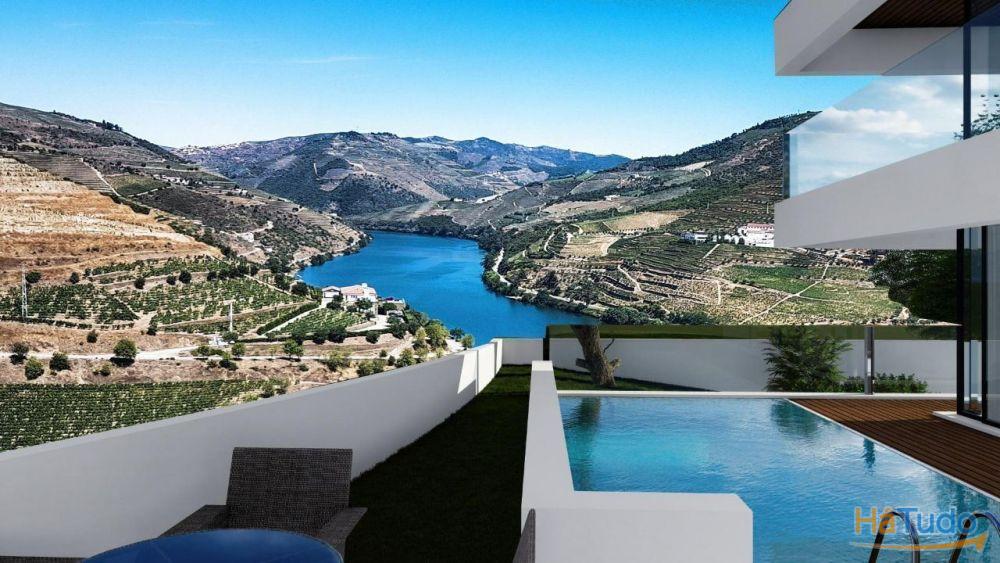 Moradia T3+1  de luxo c/piscina vista sobre Douro-Gaia