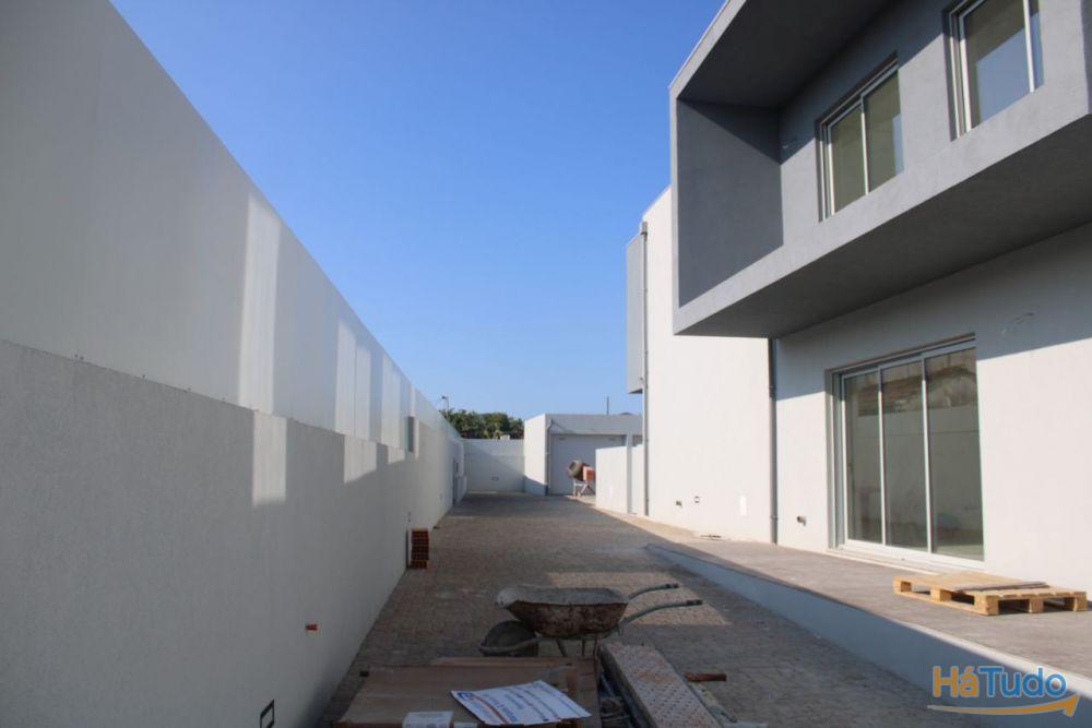 Moradia Nova T2 C/ Garagem Ind. 5min das Praias- Canidelo