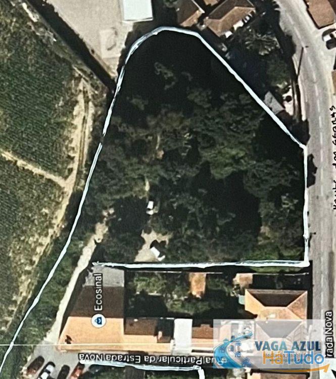Terreno em zona ARU com 2.200 m2 ao Centro Escolar da Boavista/Lourinha - Rio Tinto Terreno em zona ARU com 2.200 m2 ao Centro Escolar da Boavista/Lourinha - Rio Tinto