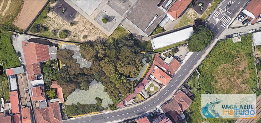 Terreno em zona ARU com 2.200 m2 ao Centro Escolar da Boavista/Lourinha - Rio Tinto Terreno em zona ARU com 2.200 m2 ao Centro Escolar da Boavista/Lourinha - Rio Tinto