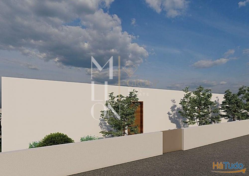 Moradia de tipologia T3 em construção em Beiriz Moradia de tipologia T3 em construção em Beiriz