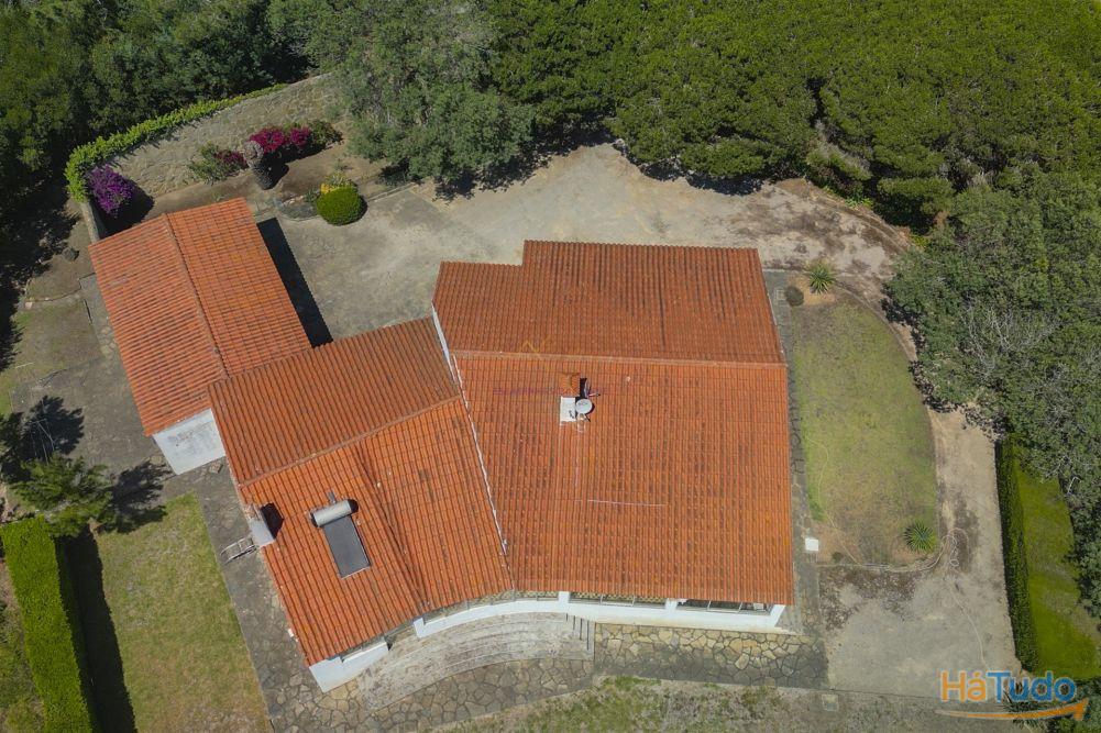 Propriedade Única na Azóia (Colares) . Uma Jóia à beira-mar Propriedade Única na Azóia (Colares) . Uma Jóia à beira-mar