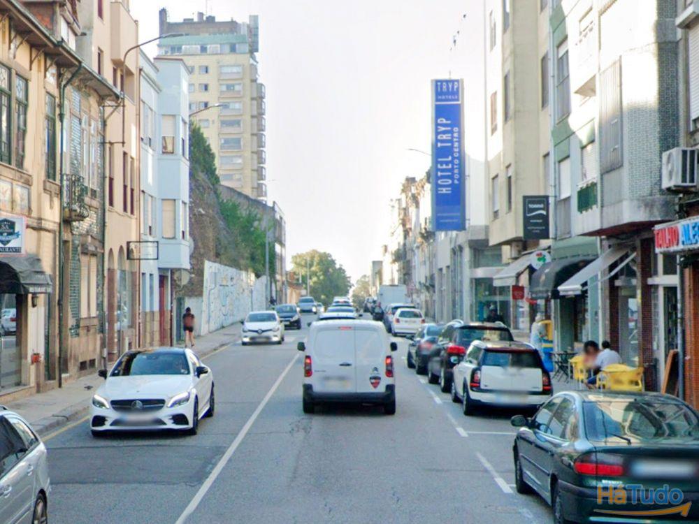 1400 | T2 Duplex Gar. Varanda | Porto, centro 1400 | T2 Duplex Gar. Varanda | Porto, centro