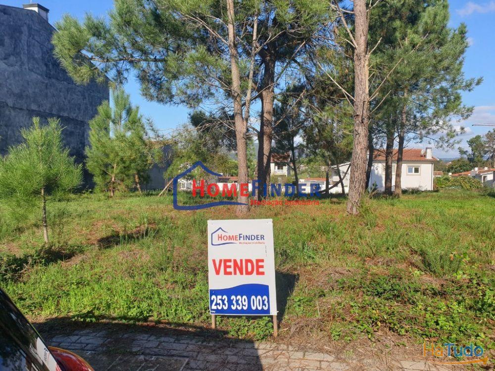 Terreno com 367 m2 em Vila Verde Terreno com 367 m2 em Vila Verde