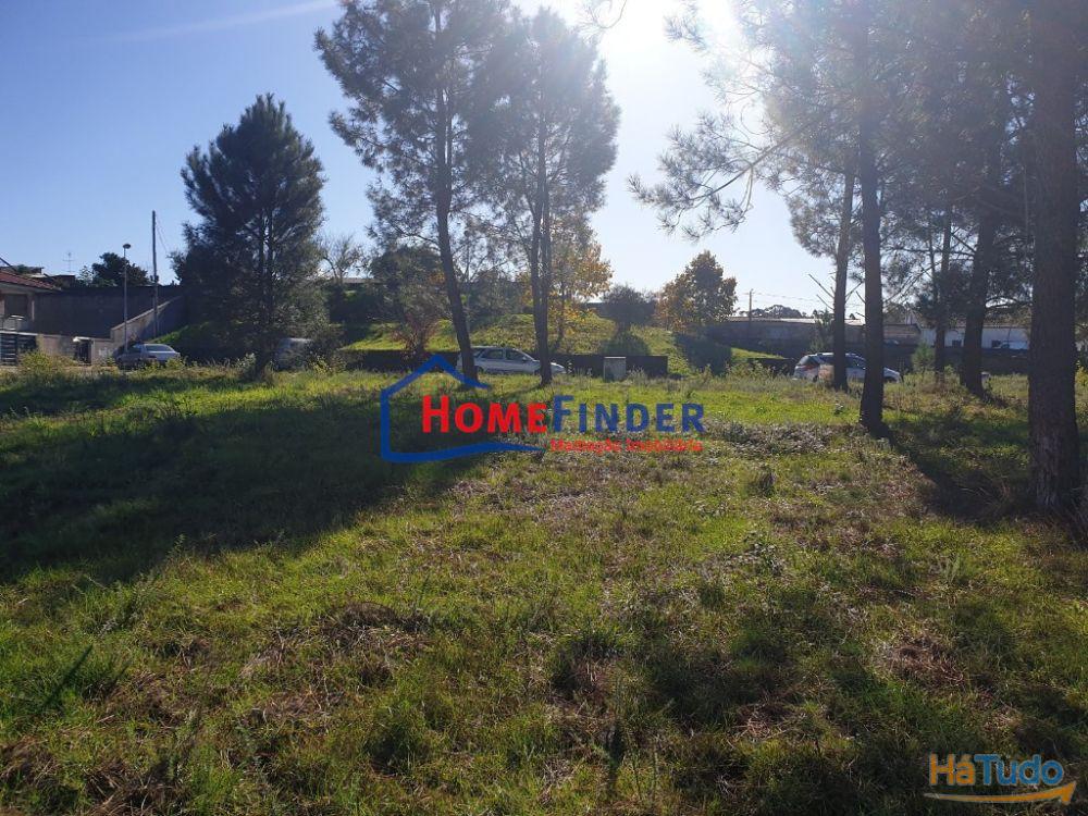 Terreno com 367 m2 em Vila Verde Terreno com 367 m2 em Vila Verde