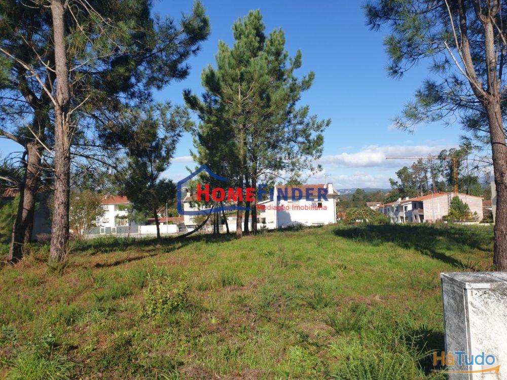 Terreno com 367 m2 em Vila Verde Terreno com 367 m2 em Vila Verde