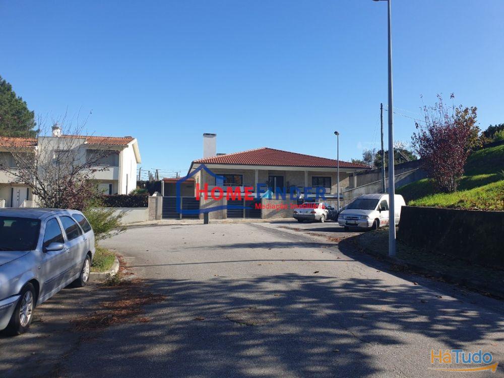 Terreno com 367 m2 em Vila Verde Terreno com 367 m2 em Vila Verde