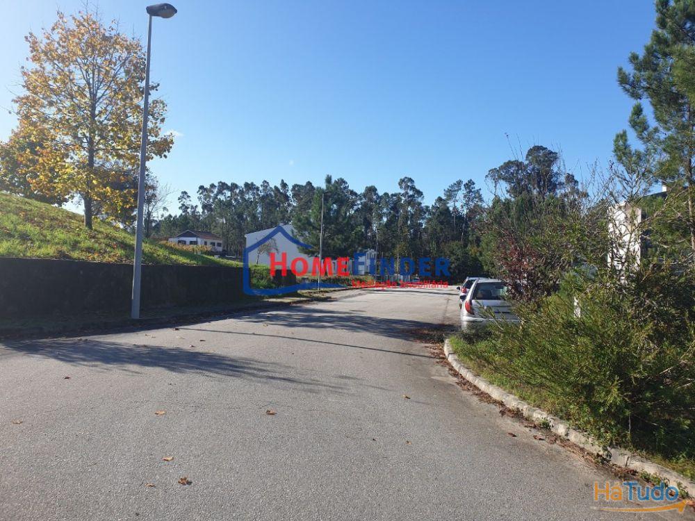 Terreno com 367 m2 em Vila Verde Terreno com 367 m2 em Vila Verde