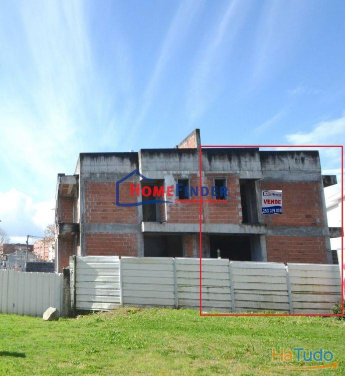 Moradia Geminada V3 - Santa Tecla Moradia Geminada V3 - Santa Tecla