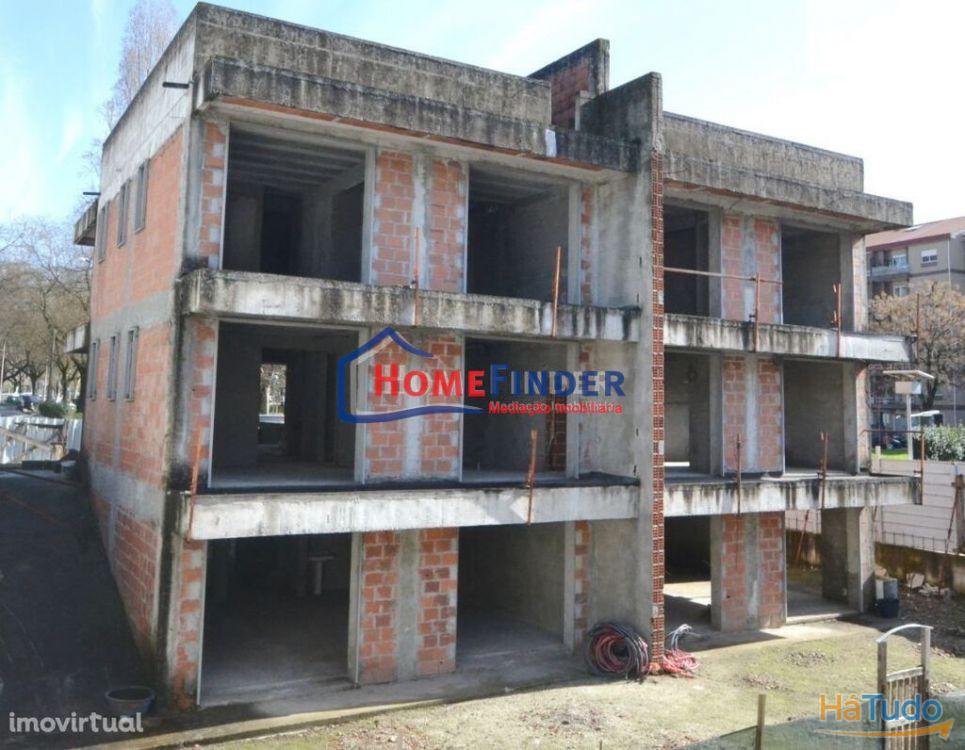 Moradia Geminada V3 - Santa Tecla Moradia Geminada V3 - Santa Tecla