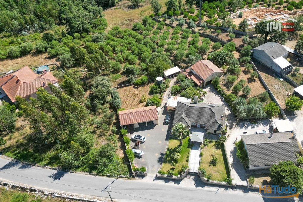 MORADIA T3 COM RES DO CHÃO E CAVE EM MOITA DO MARTINHO SÃO MAMEDE MORADIA T3 COM RES DO CHÃO E CAVE EM MOITA DO MARTINHO SÃO MAMEDE