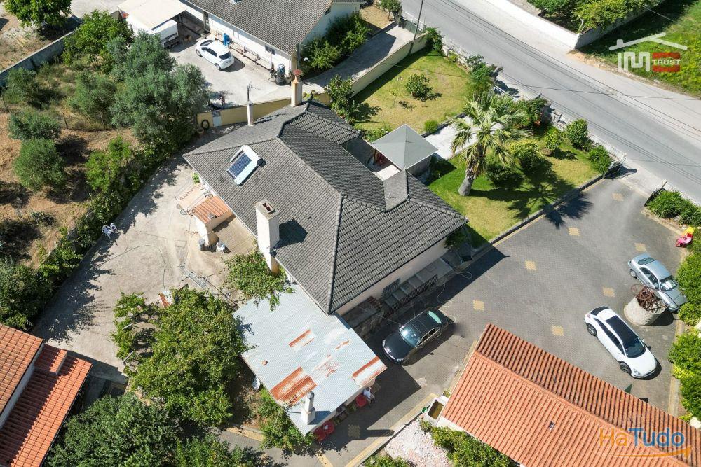 MORADIA T3 COM RES DO CHÃO E CAVE EM MOITA DO MARTINHO SÃO MAMEDE MORADIA T3 COM RES DO CHÃO E CAVE EM MOITA DO MARTINHO SÃO MAMEDE