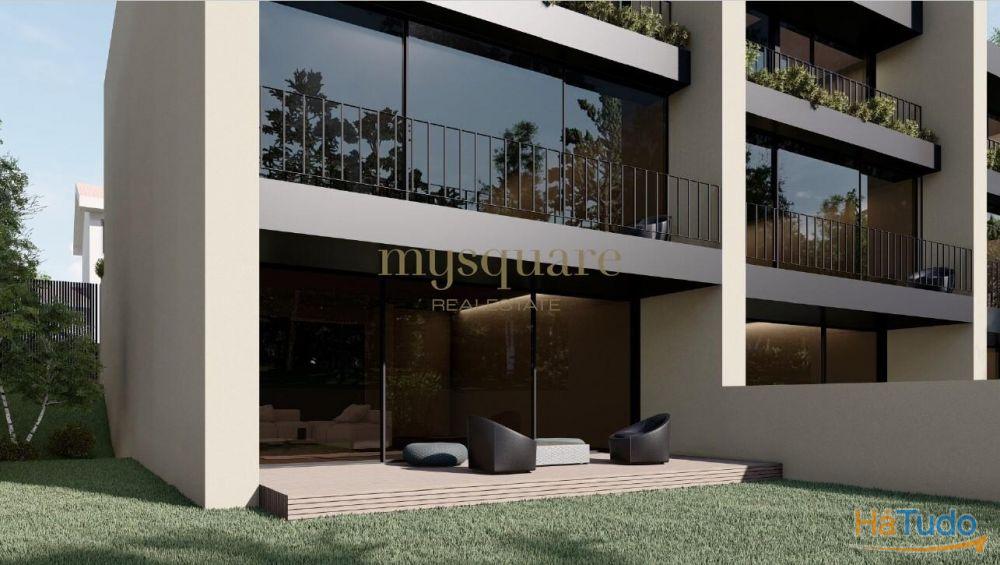 Moradia T3 de 2 frentes com jardim em São Pedro da Cova, Gondomar Moradia T3 de 2 frentes com jardim em São Pedro da Cova, Gondomar