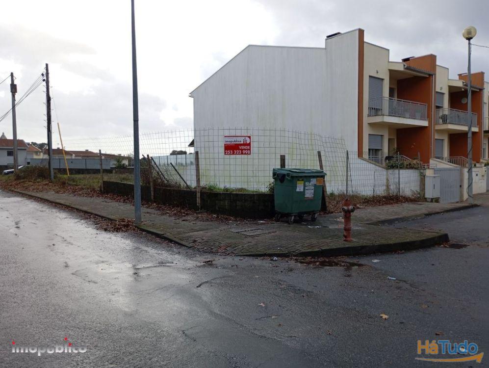 LOTE DE TERRENO PARA CONSTRUÇÃO URBANA (MORADIA GAVETO) BONS ACESSOS, LOCAL TRANQUILO LOTE DE TERRENO PARA CONSTRUÇÃO URBANA (MORADIA GAVETO) BONS ACESSOS, LOCAL TRANQUILO