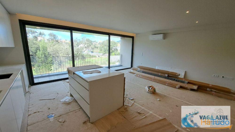 Moradia Nova T3 2 Frentes à Escola EB23 de S. P. da Cova Moradia Nova T3 2 Frentes à Escola EB23 de S. P. da Cova