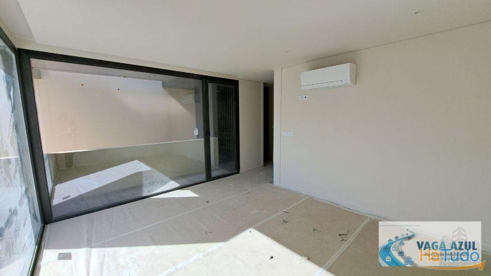 Moradia Nova T3 2 Frentes à Escola EB23 de S. P. da Cova Moradia Nova T3 2 Frentes à Escola EB23 de S. P. da Cova