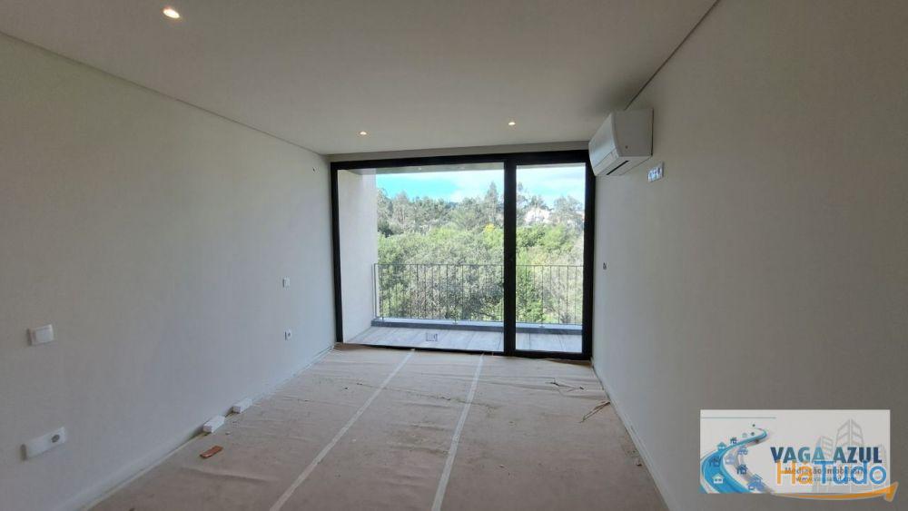 Moradia Nova T3 2 Frentes à Escola EB23 de S. P. da Cova Moradia Nova T3 2 Frentes à Escola EB23 de S. P. da Cova