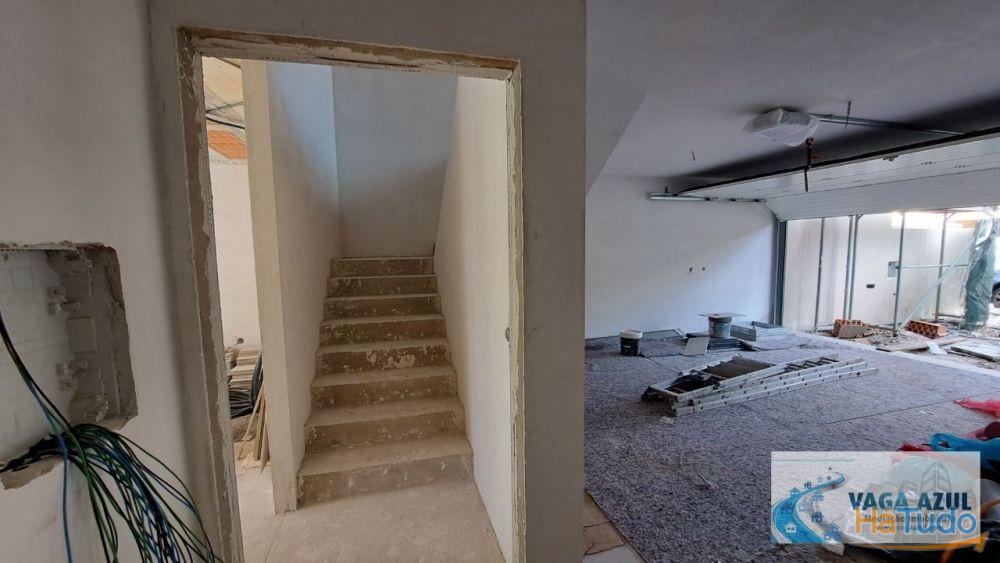 Moradia Nova T3 3 Frentes à Escola EB23 de S. P. da Cova Moradia Nova T3 3 Frentes à Escola EB23 de S. P. da Cova