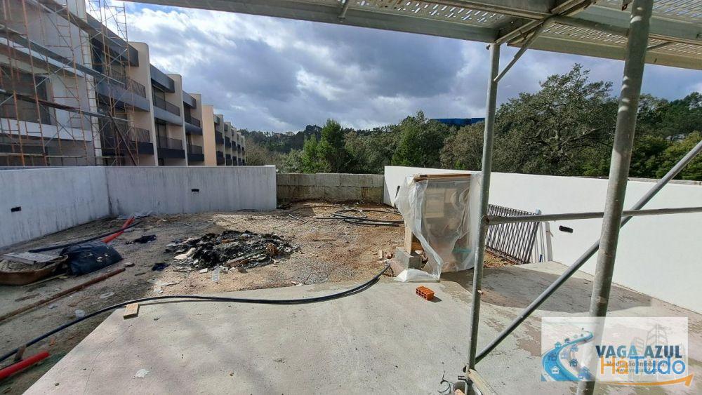 Moradia Nova T3 3 Frentes à Escola EB23 de S. P. da Cova Moradia Nova T3 3 Frentes à Escola EB23 de S. P. da Cova