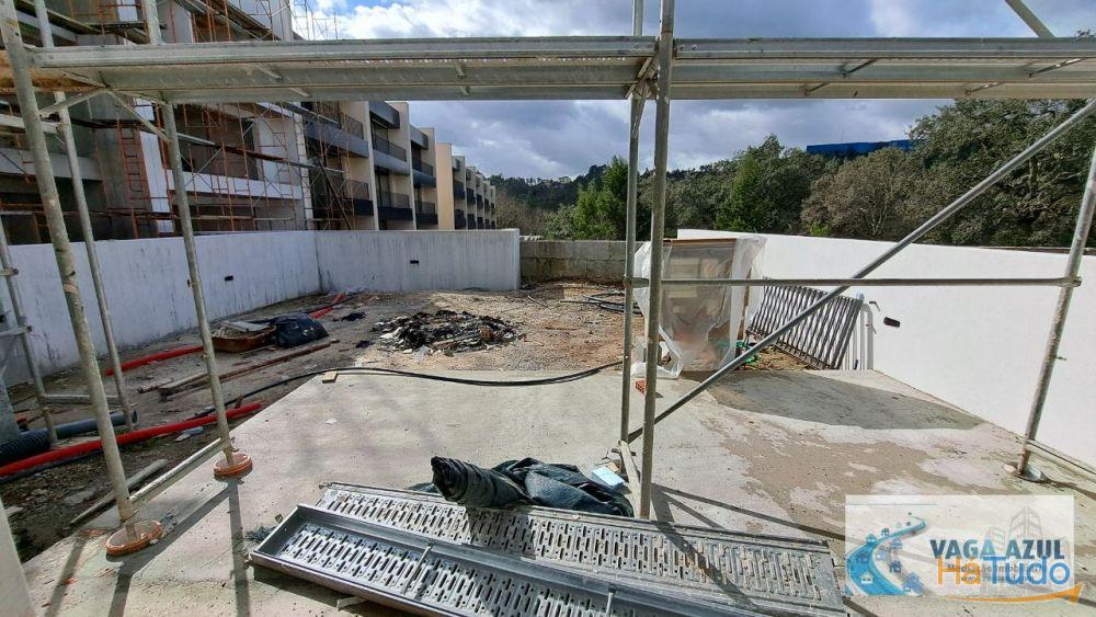 Moradia Nova T3 3 Frentes à Escola EB23 de S. P. da Cova Moradia Nova T3 3 Frentes à Escola EB23 de S. P. da Cova