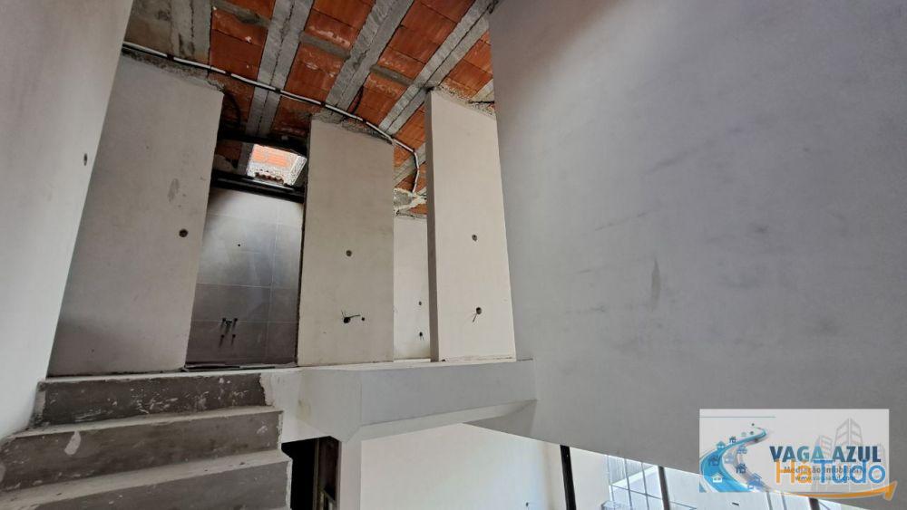 Moradia Nova T3 3 Frentes à Escola EB23 de S. P. da Cova Moradia Nova T3 3 Frentes à Escola EB23 de S. P. da Cova